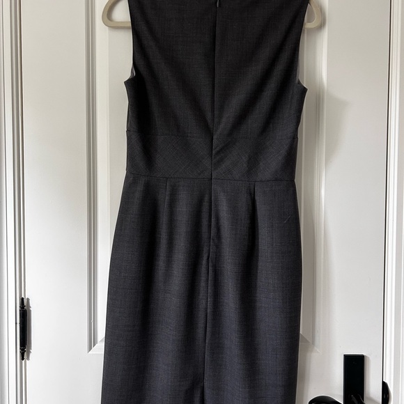 Dress - Picture 3 of 7